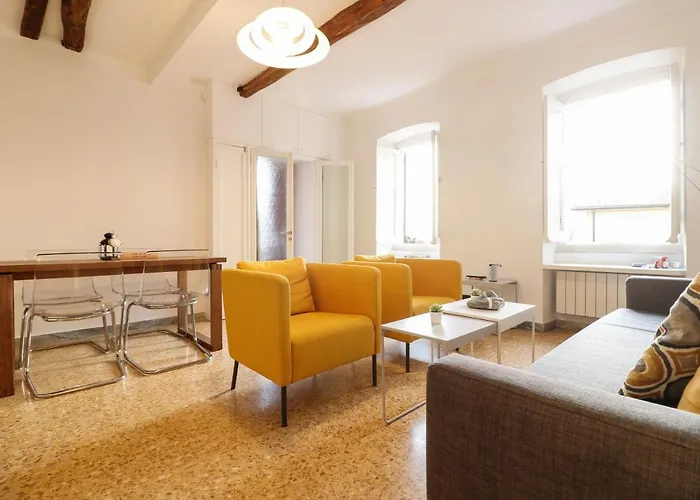 Casaviva - Elegante Casa Con Dehors A كامولّي